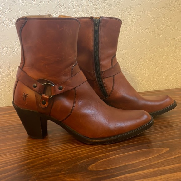 Frye Romy boot size 7.5 - Picture 2 of 8